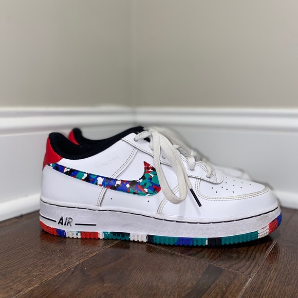 melted crayon nike outfit